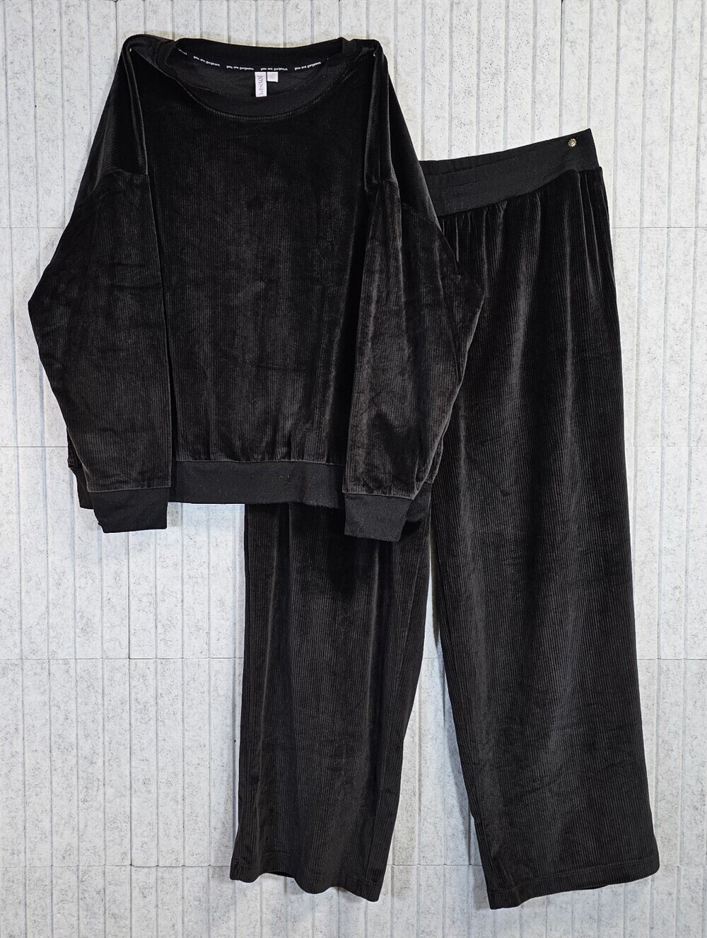 Joyspun Women’s XL 16-18 Black Velour Ribbed Lounge Set Wide Leg Pants - Picture 2 of 4